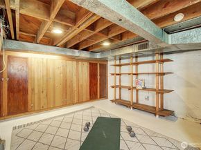 6827 36th Avenue NE, Seattle WA 98115