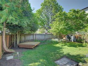 6827 36th Avenue NE, Seattle WA 98115
