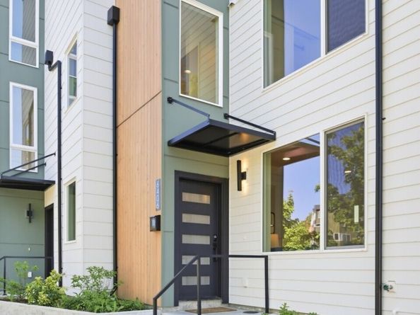 6406 Fauntleroy Way SW, Seattle WA 98136