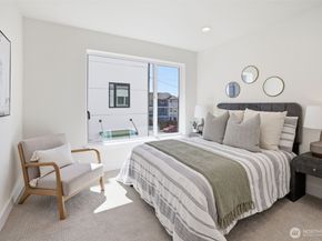 6406 Fauntleroy Way SW, Seattle WA 98136