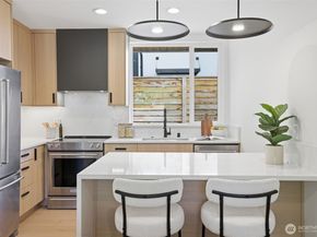 6406 Fauntleroy Way SW, Seattle WA 98136