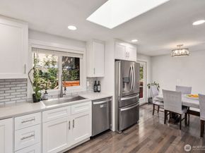 11102 126th Avenue NE, Kirkland WA 98033