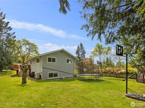 11102 126th Avenue NE, Kirkland WA 98033