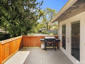11102 126th Avenue NE, Kirkland WA 98033