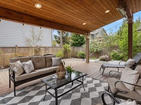 21417 SE 2nd Street, Sammamish WA 98074