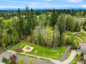 21417 SE 2nd Street, Sammamish WA 98074