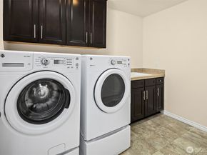 21417 SE 2nd Street, Sammamish WA 98074