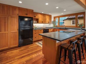 2339 Fairview Avenue E L, Seattle WA 98102