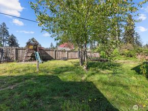 16022 126th Avenue SE, Renton WA 98058