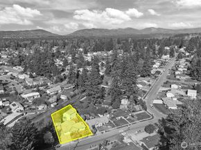 16022 126th Avenue SE, Renton WA 98058