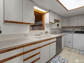 16022 126th Avenue SE, Renton WA 98058