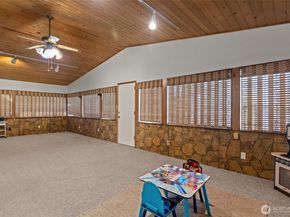 16022 126th Avenue SE, Renton WA 98058