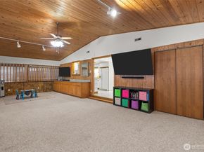 16022 126th Avenue SE, Renton WA 98058