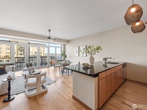 2717 Western Avenue 1018, Seattle WA 98121