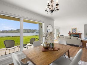 428 Harborview Drive SE, Bainbridge Island WA 98110