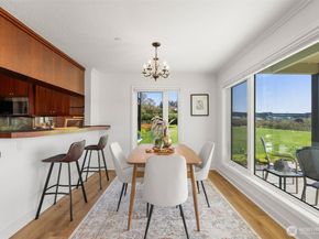 428 Harborview Drive SE, Bainbridge Island WA 98110