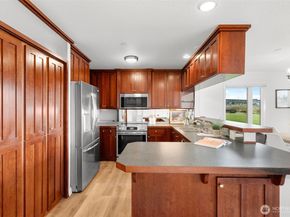 428 Harborview Drive SE, Bainbridge Island WA 98110