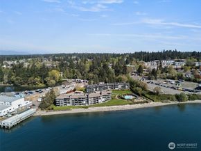 428 Harborview Drive SE, Bainbridge Island WA 98110