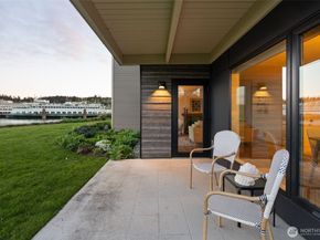 428 Harborview Drive SE, Bainbridge Island WA 98110