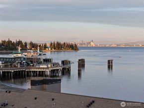 428 Harborview Drive SE, Bainbridge Island WA 98110