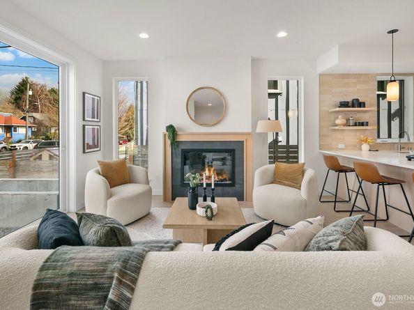 2851 NW 70th Street, Seattle WA 98117