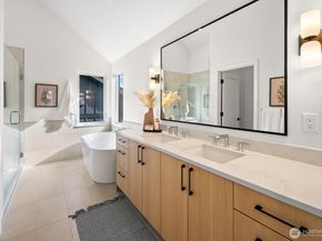 2851 NW 70th Street, Seattle WA 98117