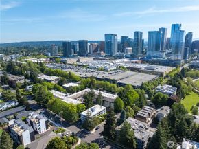 401 100th Avenue NE 214, Bellevue WA 98004