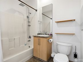 424 N 85th Street 404, Seattle WA 98103