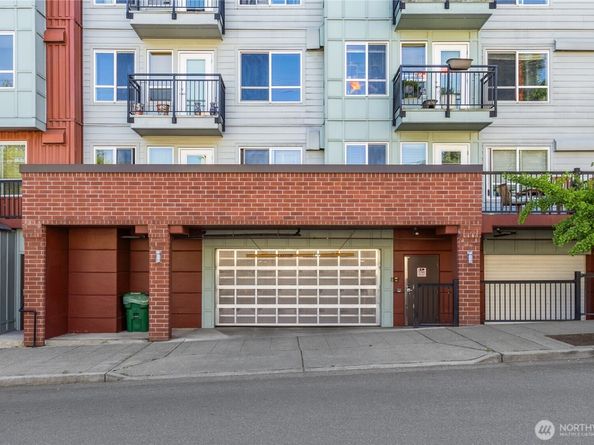 424 N 85th Street 404, Seattle WA 98103