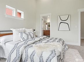 6003 Lanham Place SW, Seattle WA 98126