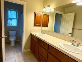 23419 NE 10th Place, Sammamish WA 98074