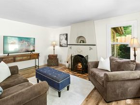 18901 61 Avenue NE, Kenmore WA 98028