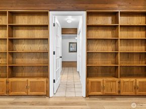 18901 61 Avenue NE, Kenmore WA 98028