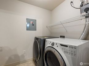 300 110th Avenue NE 515, Bellevue WA 98004