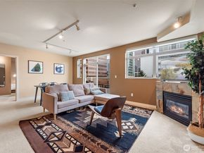 300 110th Avenue NE 515, Bellevue WA 98004