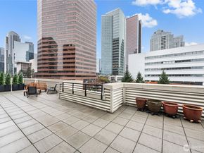 300 110th Avenue NE 515, Bellevue WA 98004