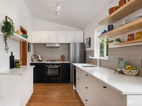 8729 12th Avenue NW, Seattle WA 98117