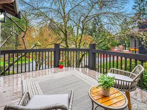 6700 81st Avenue SE, Mercer Island WA 98040