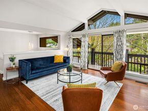 6700 81st Avenue SE, Mercer Island WA 98040