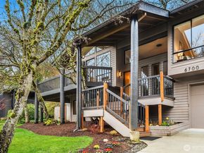 6700 81st Avenue SE, Mercer Island WA 98040