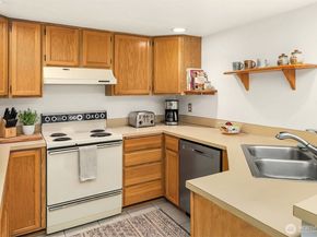 118 SW 116th Street D32, Seattle WA 98146