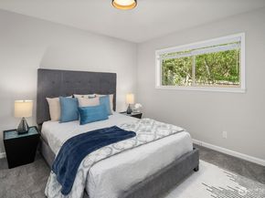 12516 SE 4th Place, Bellevue WA 98005