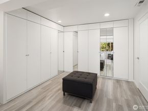 12516 SE 4th Place, Bellevue WA 98005