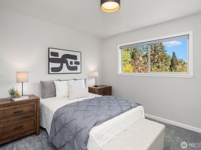 12516 SE 4th Place, Bellevue WA 98005