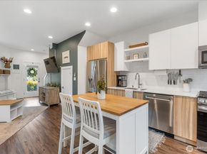 10170 Holman Road NW H, Seattle WA 98177