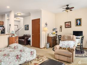 1224 51st Place NE 104, Auburn WA 98002