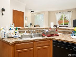1224 51st Place NE 104, Auburn WA 98002
