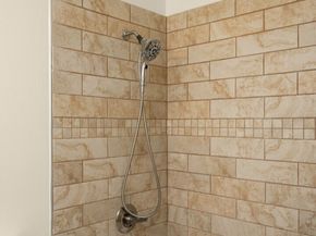 16204 Main Street, Bellevue WA 98008