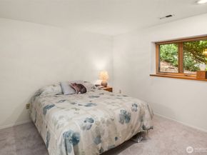 558 20th Avenue, Kirkland WA 98033