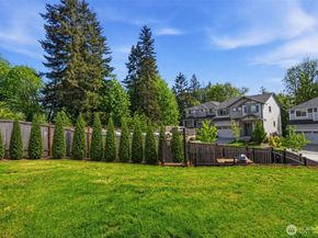 19432 9th Avenue SE, Bothell WA 98012
